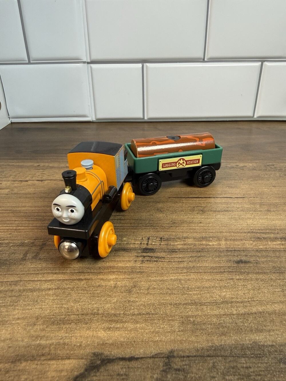 2003 Thomas Wooden Railway Dash & Jumping Jobi Wood Train Very Good Condition